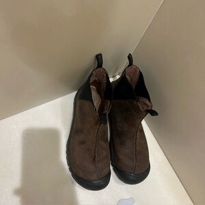 Women’s Keen Salem Chelsea Leather Ankle Boots 
Size 10